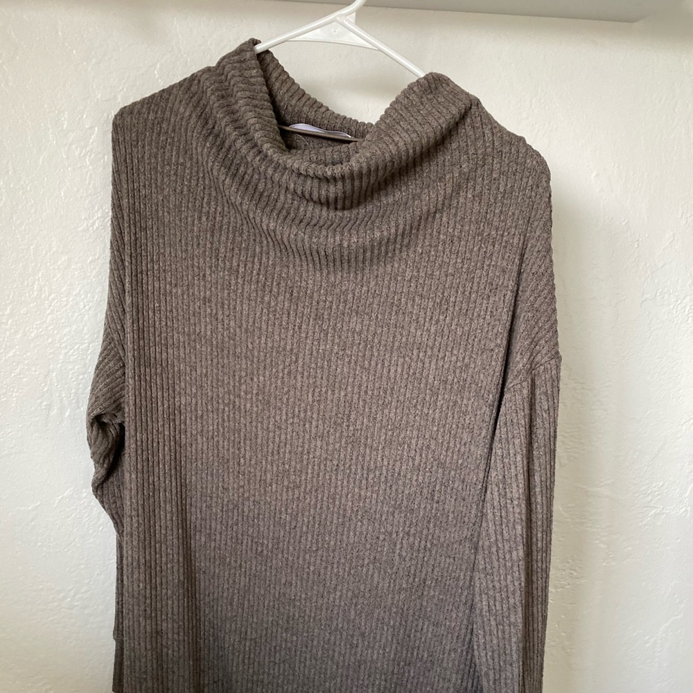 Taupe soft tunic with pockets